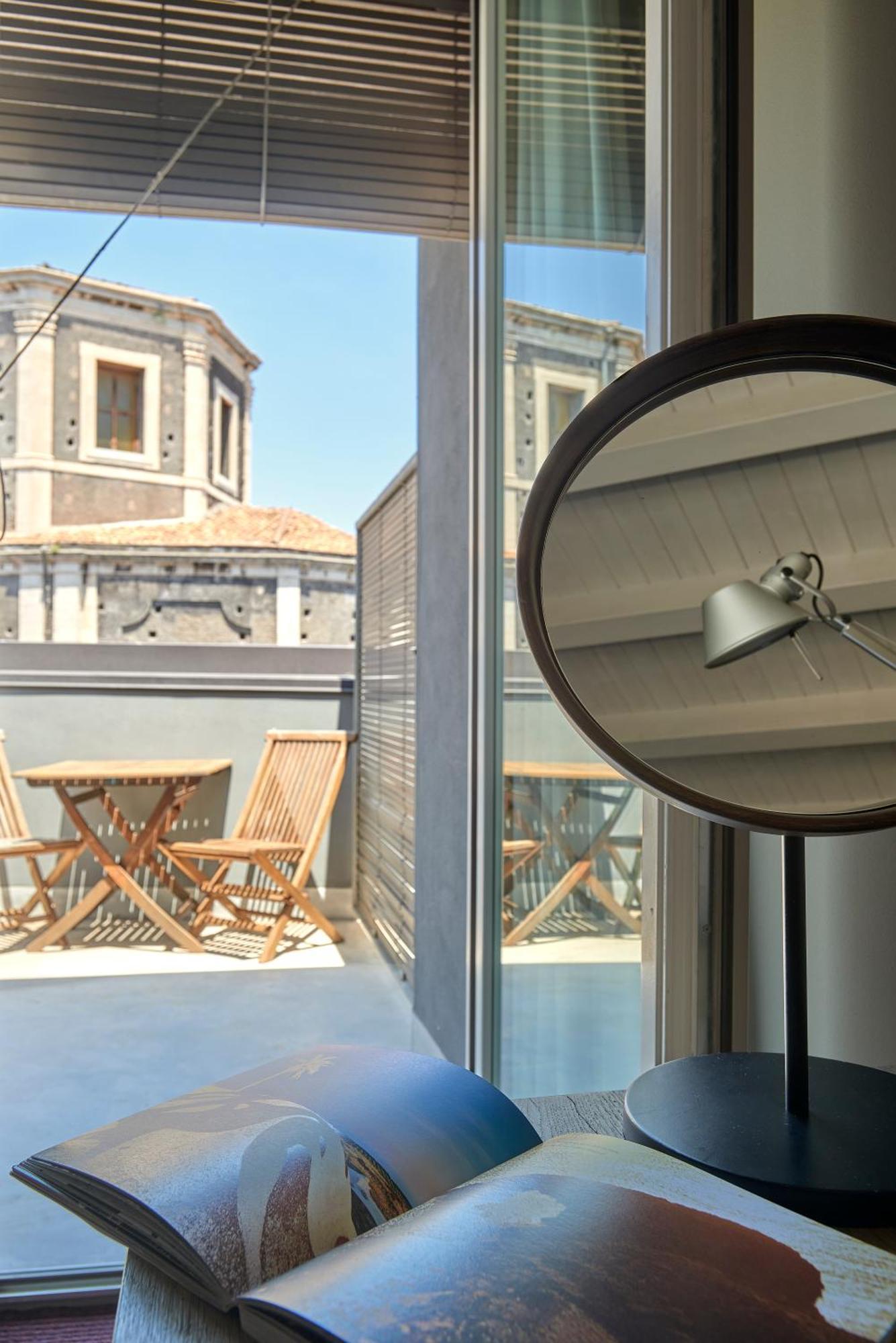 Palazzo Scammacca Apartment คาตาเนีย ภายนอก รูปภาพ